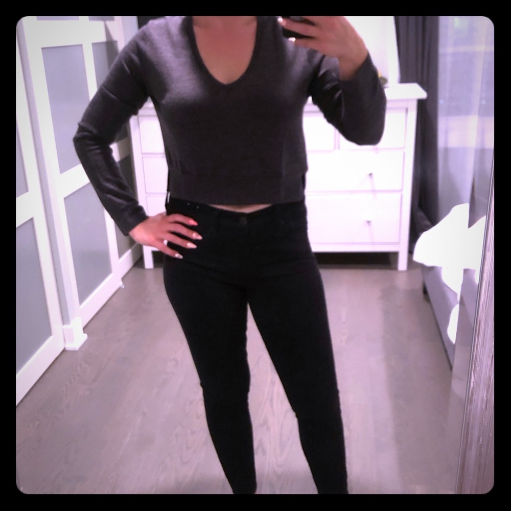 BCBGMAXAZRIA cropped sweater